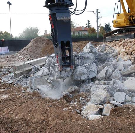  - VTN FP - Croc à beton rotatif